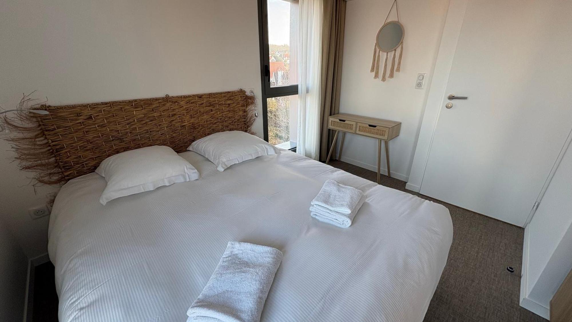 Logis- Hotel De La Baie De Wissant & Appartements Bagian luar foto
